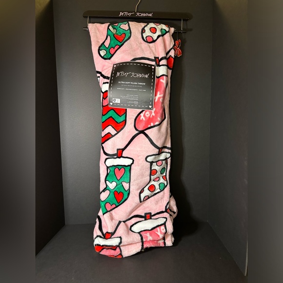 Betsey Johnson plush Christmas throw with stockings print - Picture 2 of 6